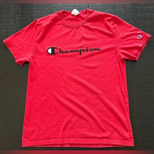 VT Champion Label - Branded Embroidered Logo M T-Shirt RED